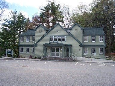 60 Exeter Rd, Newmarket, NH 03857